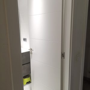 PUERTAS LACADAS BLANCAS